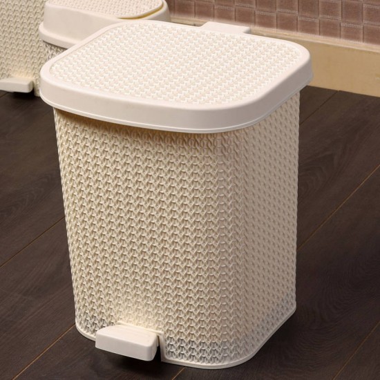 Rattan Trash Can Large